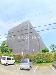 郊外マンション西武新所沢団地 A棟の物件外観写真